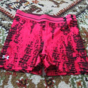 UNDER ARMOUR SHORTS SIZE M/L